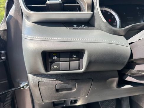 Certified 2025 Toyota Highlander XLE AWD/4WD image 26