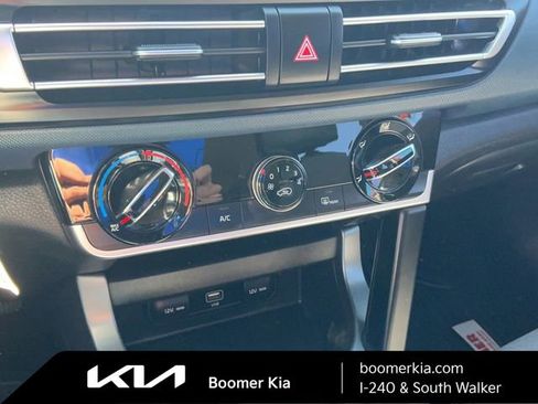 Certified 2021 Kia Seltos S image 23