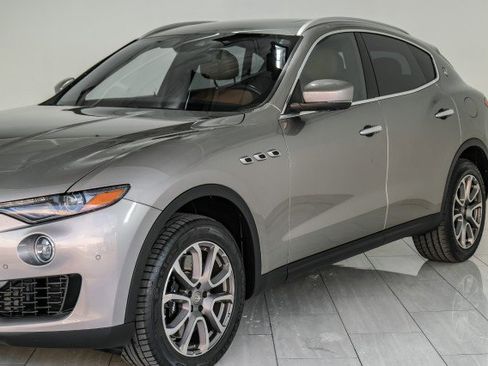 Used 2017 Maserati Levante S image 56
