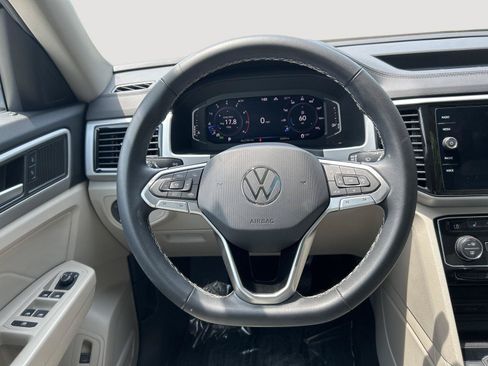 Used 2023 Volkswagen Atlas SE w/ Panoramic Sunroof Package AWD/4WD image 12