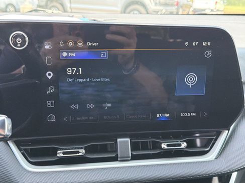 Used 2026 Chevrolet Equinox LT w/ Convenience Package II FWD image 5