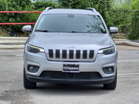 Used 2019 Jeep Cherokee Latitude w/ Popular Appearance Group FWD image 8