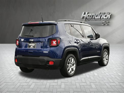Used 2018 Jeep Renegade Latitude image 10