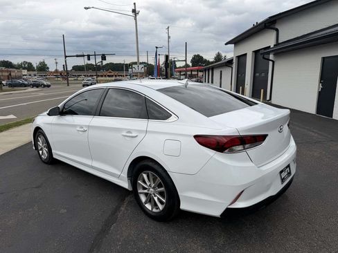 Used 2018 Hyundai Sonata SE FWD image 3