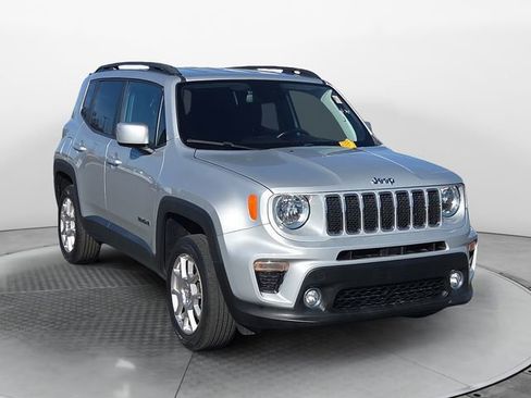 Used 2019 Jeep Renegade Latitude w/ Popular Equipment Group image 7