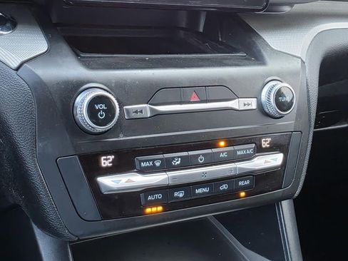 Used 2020 Ford Explorer XLT w/ Class III Trailer Tow Package image 25