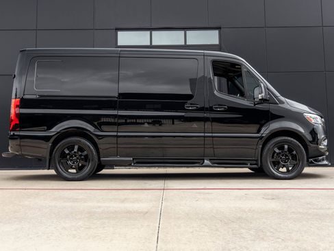Used 2020 Mercedes-Benz Sprinter 2500 image 10