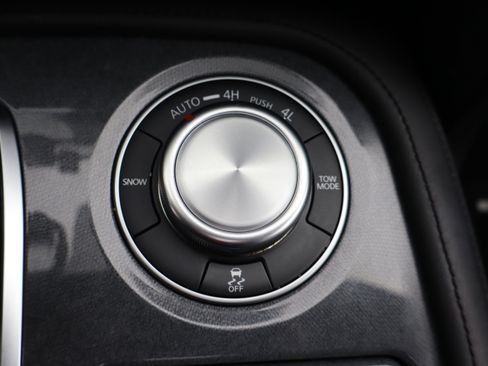 Used 2024 Nissan Armada SL w/ Midnight Edition Package image 30