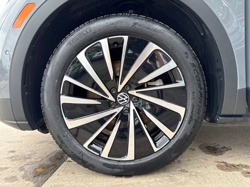 Certified 2023 Volkswagen ID.4 Pro S Plus AWD/4WD image 27