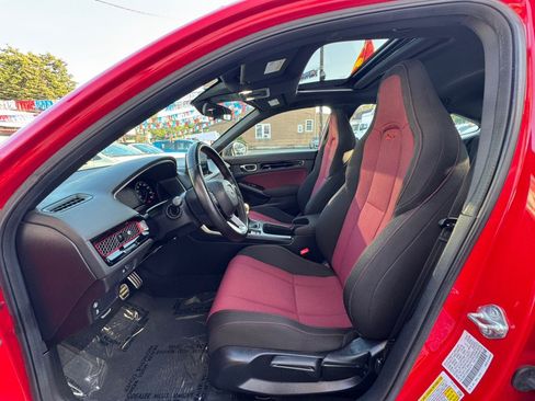 Used 2024 Honda Civic Si image 9