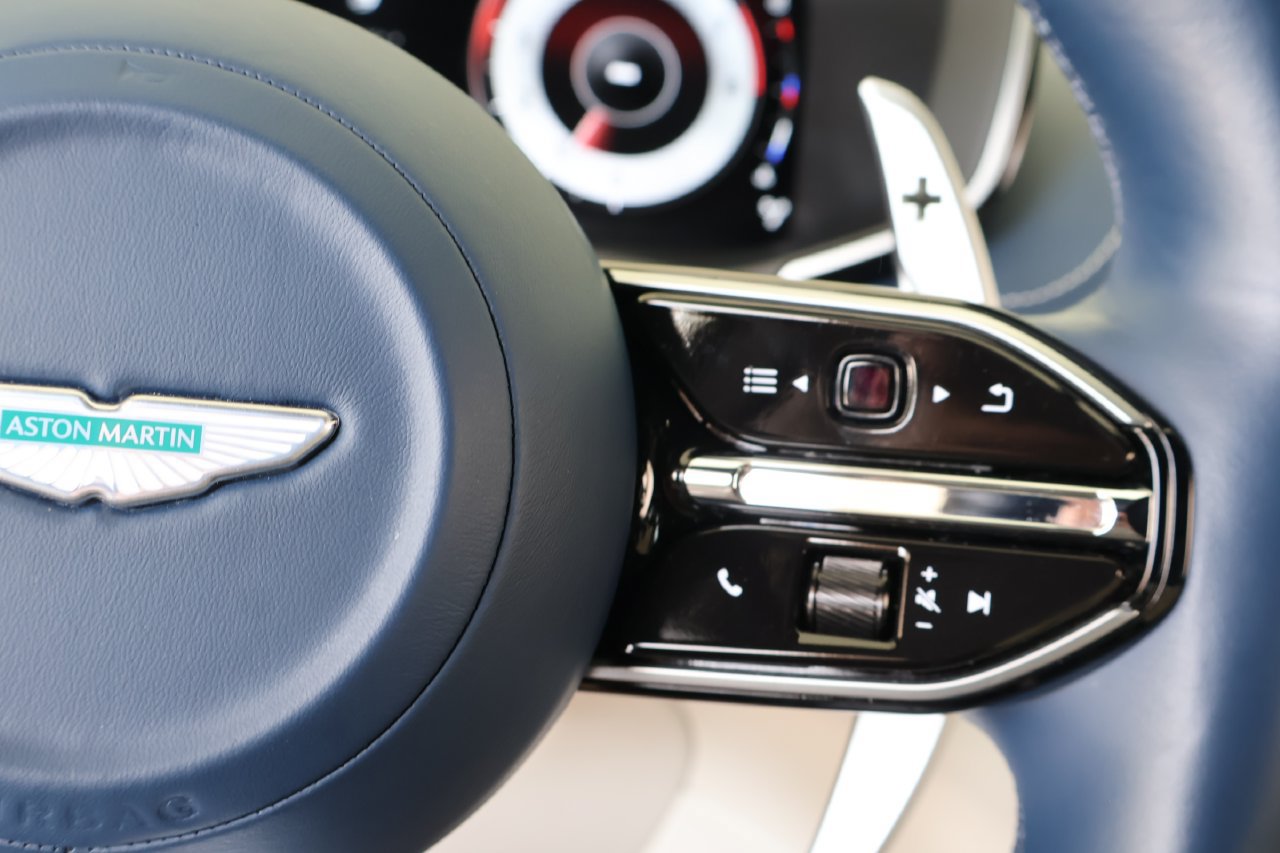 Used 2025 Aston Martin DBX 707 AWD/4WD image 25