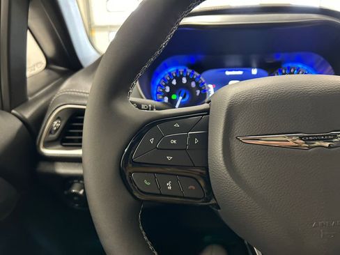 New 2026 Chrysler Pacifica Limited w/ S Appearance Package image 20