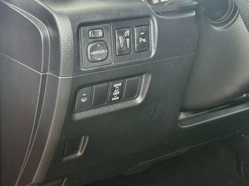 Used 2017 Toyota 4Runner Limited AWD/4WD image 10