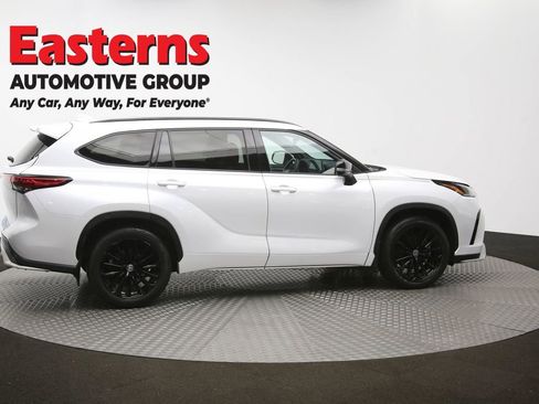 Used 2023 Toyota Highlander XSE image 45