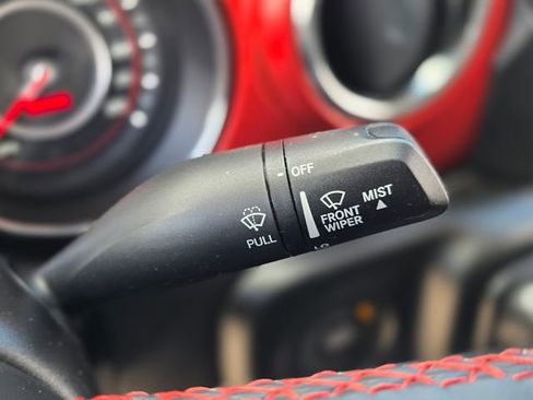 Used 2021 Jeep Gladiator Rubicon w/ Cold Weather Group image 30