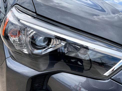 Used 2022 Toyota 4Runner SR5 Premium w/ Moonroof Package image 28