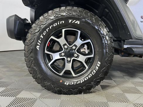 Used 2021 Jeep Wrangler Rubicon w/ LED Lighting Group AWD/4WD image 9