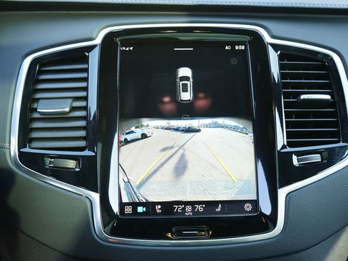 Used 2023 Volvo XC90 T8 Ultimate image 25