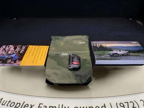 Used 2023 Jeep Wrangler Unlimited Sahara w/ Dual Top Group image 93