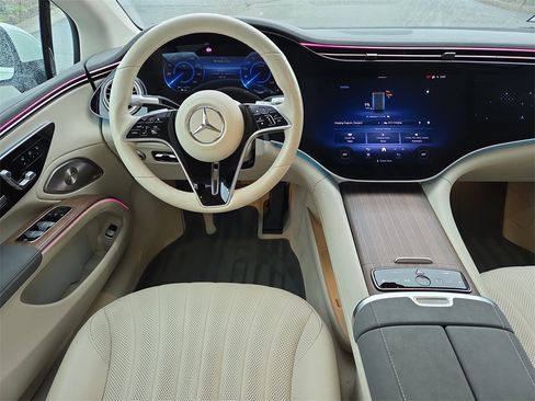 Certified 2023 Mercedes-Benz EQS 580 4MATIC Sedan image 14