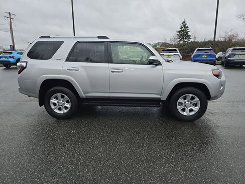 Used 2024 Toyota 4Runner SR5 image 7