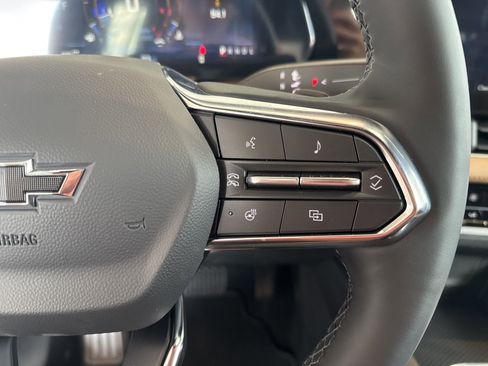 New 2026 Chevrolet Equinox ACTIV AWD/4WD image 23