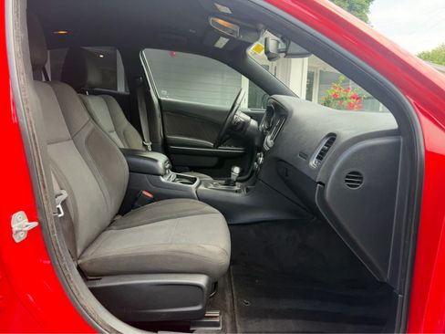 Used 2018 Dodge Charger R/T RWD image 19