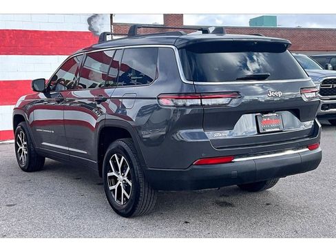 Used 2025 Jeep Grand Cherokee L Limited w/ Luxury Tech Group II image 13