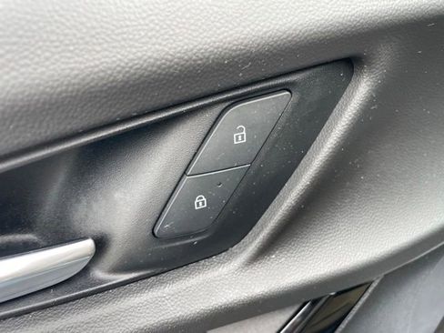 Used 2025 Chevrolet Equinox ACTIV w/ Safety and Technology Package AWD/4WD image 12