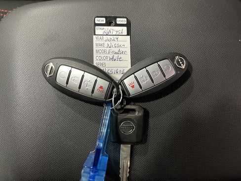 Used 2024 Nissan Frontier PRO-4X w/ Pro Convenience Package image 27