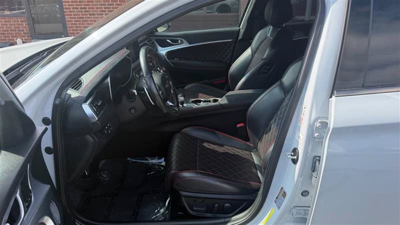 Used 2019 Genesis G70 2.0T Advanced w/ Sport Package RWD image 17