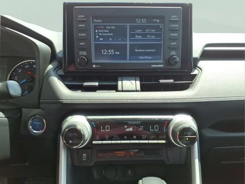 Used 2022 Toyota RAV4 XLE AWD/4WD image 18