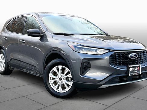 Used 2024 Ford Escape Active w/ Tech Pack #1 image 2