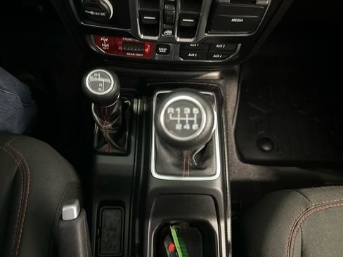 Used 2020 Jeep Wrangler Unlimited Rubicon image 23