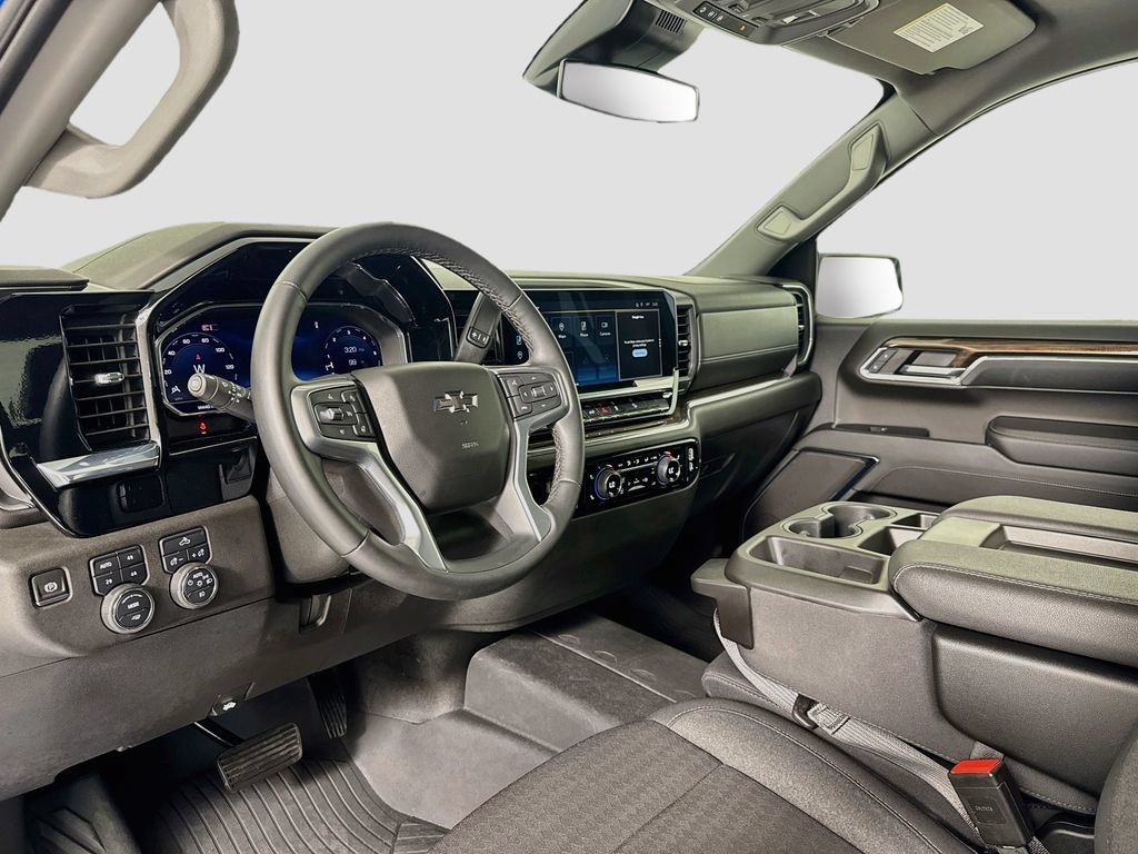 Used 2024 Chevrolet Silverado 1500 RST AWD/4WD image 10