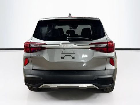 Used 2023 Kia Seltos LX AWD/4WD image 6
