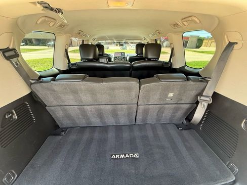 Used 2021 Nissan Armada SV RWD image 21