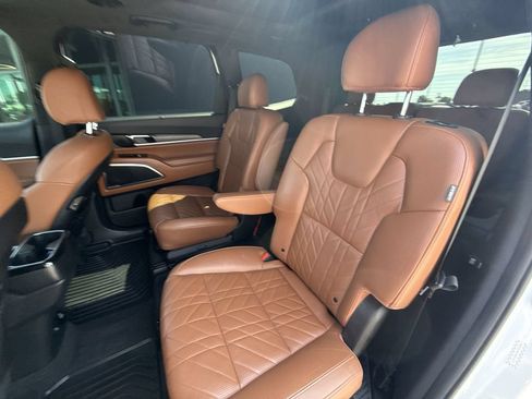 Used 2024 Kia Telluride SX Prestige X-Pro AWD/4WD image 29