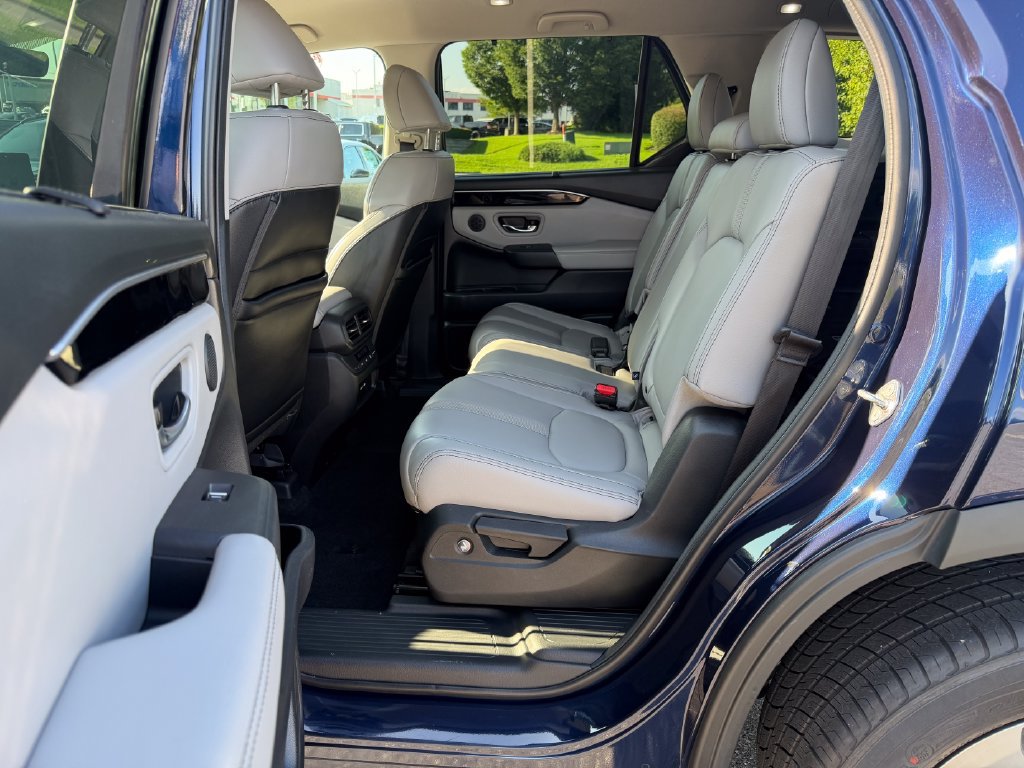 Certified 2024 Honda Pilot EX-L image 17