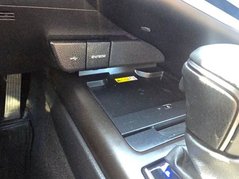 Used 2024 Toyota Camry XSE w/ Navigation Package image 23