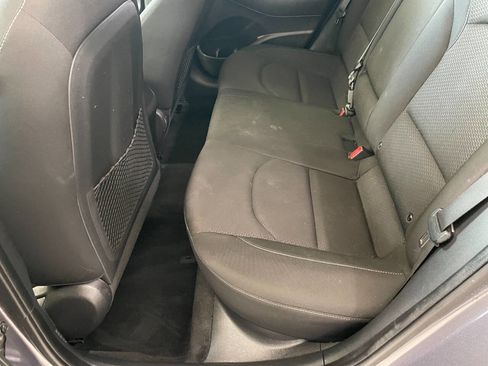 Used 2018 Hyundai Elantra GT image 21