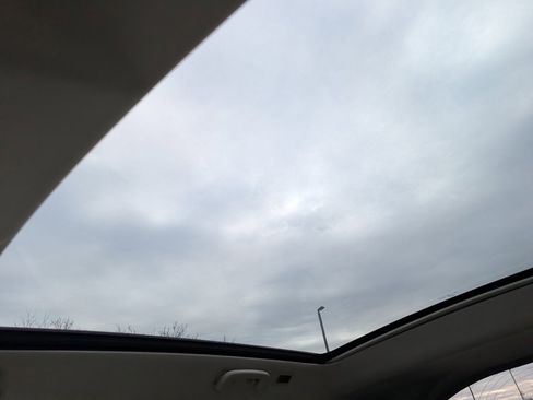 Certified 2025 Land Rover Discovery Sport S image 21