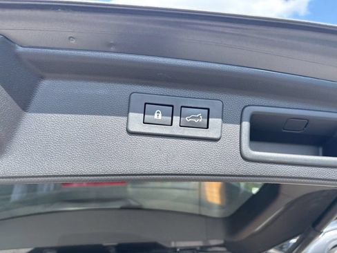 Used 2020 Subaru Forester Touring w/ Popular Package #2 AWD/4WD image 32