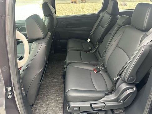 Used 2025 Honda Odyssey EX-L image 9