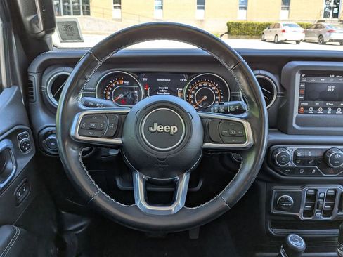 Certified 2021 Jeep Wrangler Unlimited Sahara w/ Cold Weather Group AWD/4WD image 13