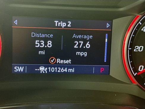 Used 2021 Chevrolet TrailBlazer RS w/ Sun and Liftgate Package image 14