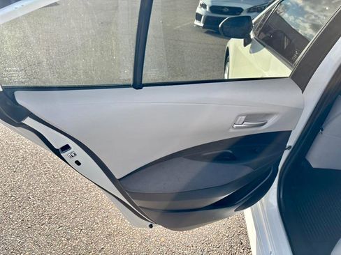 Used 2020 Toyota Corolla LE image 15
