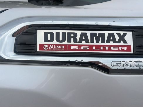 Used 2022 GMC Sierra 2500 Denali w/ Denali Ultimate Package AWD/4WD image 12