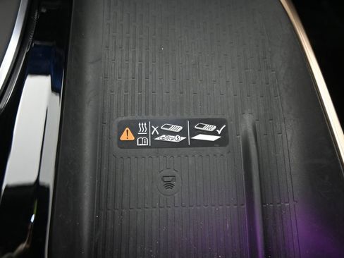 Used 2025 Buick Enclave Avenir image 33