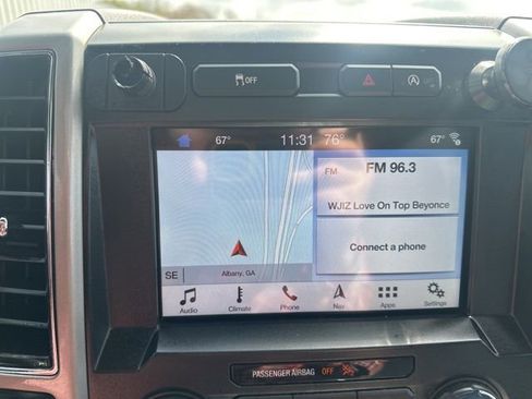 Used 2017 Ford F150 Lariat image 24